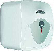Бойлер ARISTON ANDRIS RS 10/3 над мийкою